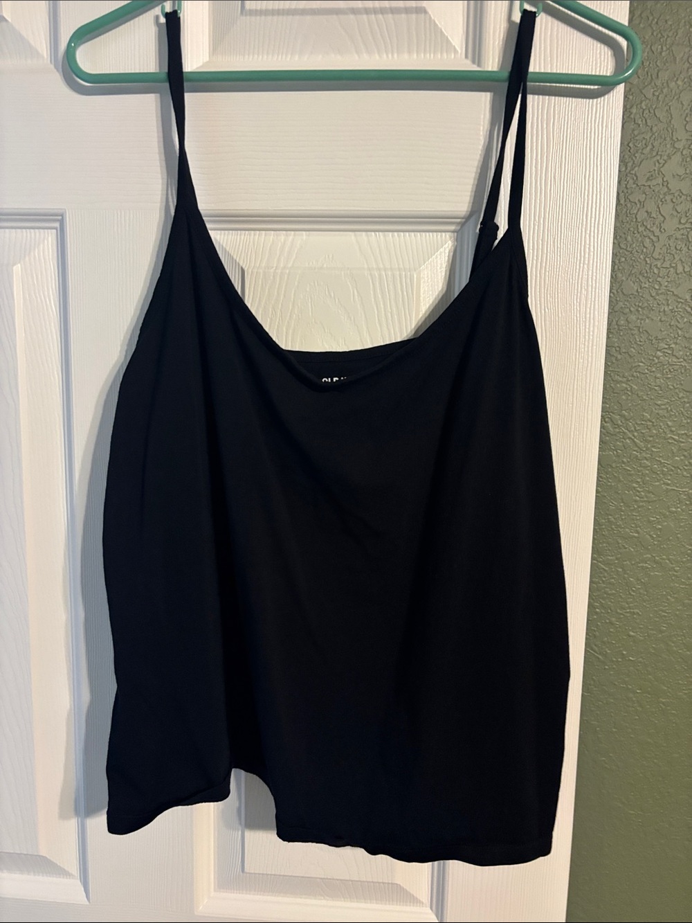 Old Navy Black Spaghetti-Strap Camisole Tank Top